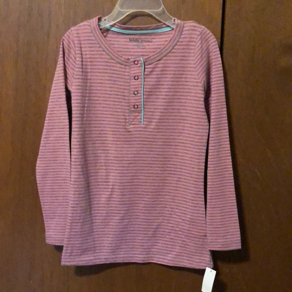 BRAND NEW GIRLS LIGHT WEIGHT LONG SLEEVE SHIRT SIZE 4/5! SMOKE FREE HOME!